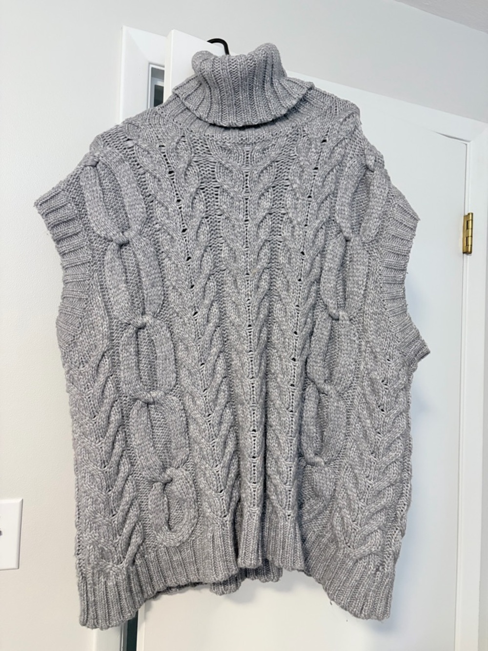 Zara Chunky Cable Knit Turtleneck Sweater Vest - Light Gray